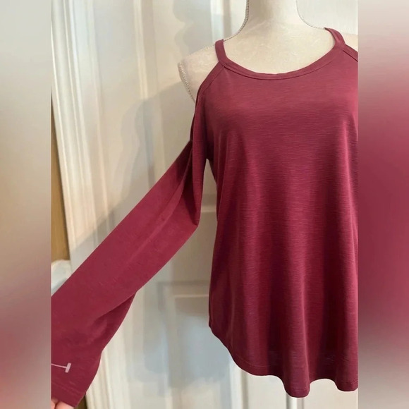 Splendid womens medium slub subwash cold shoulder top - Picture 7 of 10